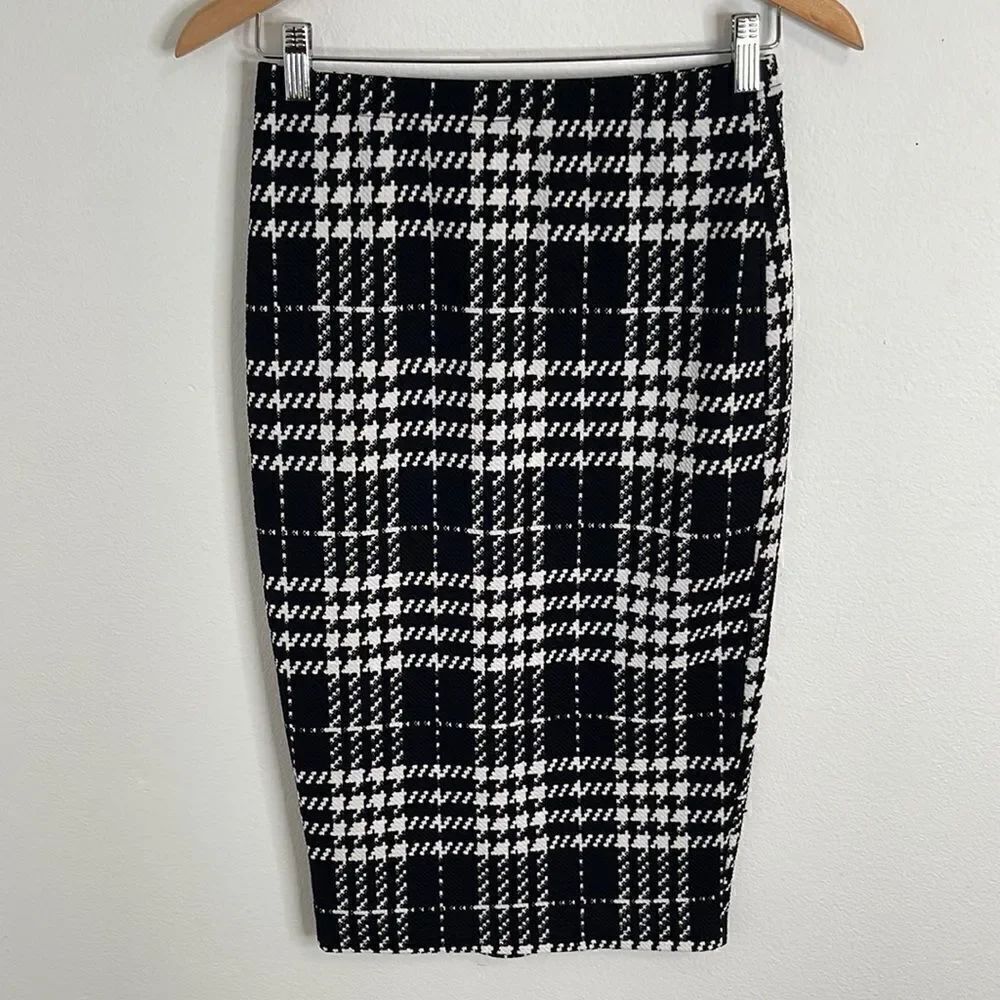 Shein pencil skirt.  Size 4.  Like new.